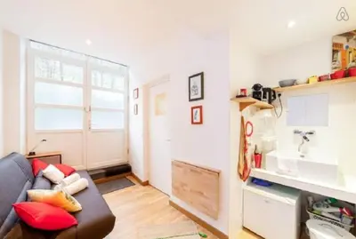 Cuisine ou kitchenette dans l'établissement Le charme au cœur du Vieux Lyon AIL