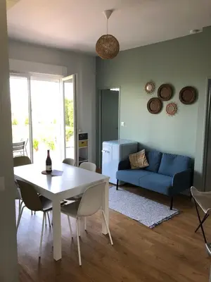 Coin salon dans l'établissement Petit Gîte de Javernières Rez de jardin