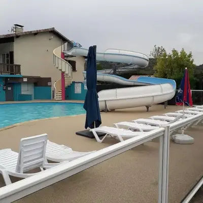 Mobile-home dans camping 4 étoiles