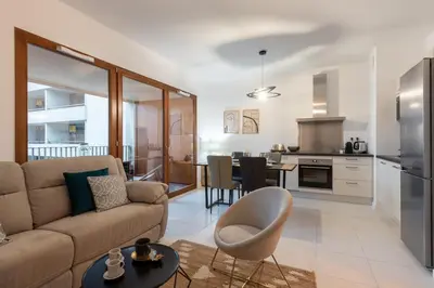 Cuisine ou kitchenette dans l'établissement Le Conflu Home - En plein cœur de la Confluence