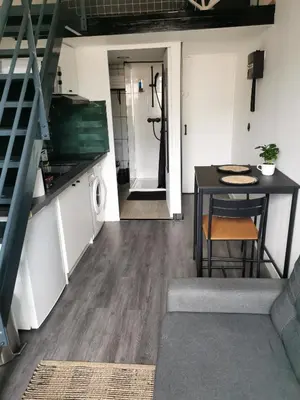 Télévision ou salle de divertissement dans l'établissement Studio mezzanine Lyon