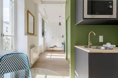 Télévision ou salle de divertissement dans l'établissement Magnifique Studio - Lyon 3
