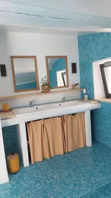 Plan de l'établissement Chambre avec cuisine, vue et piscine privée au cœur du Beaujolais