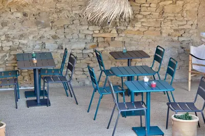 Restaurant ou autre lieu de restauration dans l'établissement LE CLOS ZÉLIE