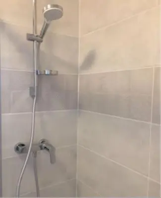 Salle de bains dans l'établissement Le Refuge de la Bascule - Charmant appartement Caluire et cuire