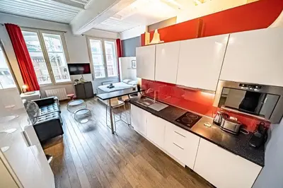 Cuisine ou kitchenette dans l'établissement Le Sainte Catherine - studio en centre ville