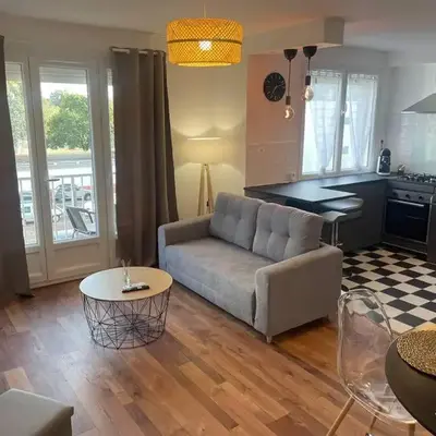 Bel appartement Meyzieu centre proche Tramway