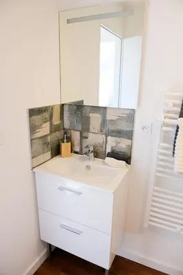 Salle de bains dans l'établissement Le Forez Appartement 4 pers ou Studio 2 pers