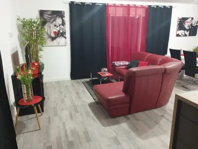Coin salon dans l'établissement MAISON B