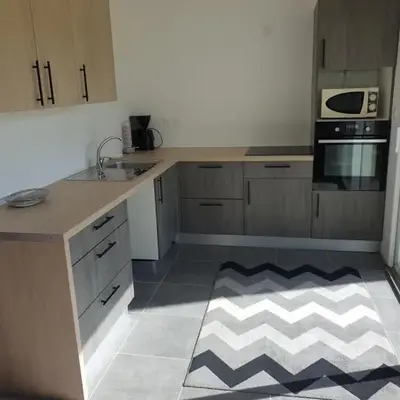 MAISON B