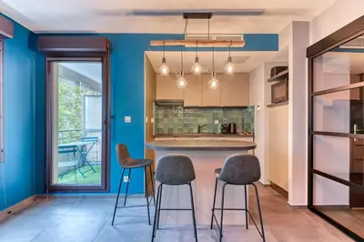 Cuisine ou kitchenette dans l'établissement GuestReady - Lovely Getaway near Lyon