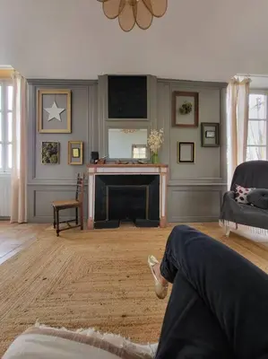 Télévision ou salle de divertissement dans l'établissement Le Clos du Botaniste