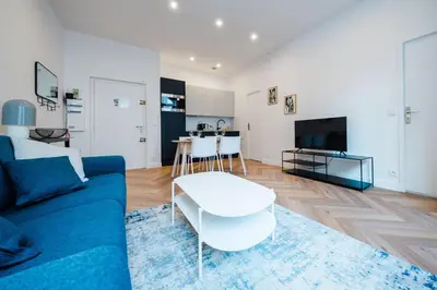 Télévision ou salle de divertissement dans l'établissement All in Lyon | T2 design & climatisé – Centre