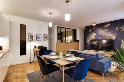 Coin salon dans l'établissement Central & Cosy 2BR Opera/Terreaux - Check-in 24/7