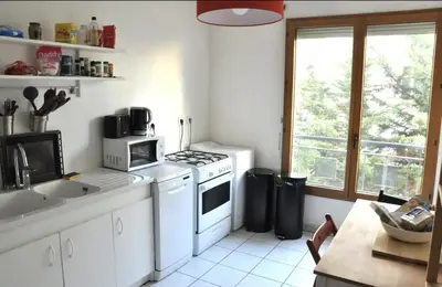Cuisine ou kitchenette dans l'établissement Le Vendôme - Shared Appartment