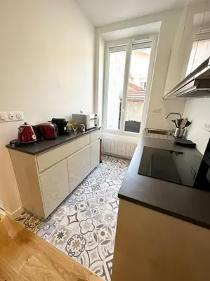 Cuisine ou kitchenette dans l'établissement Magnifique T2 35m2 Prox Gare
