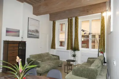 Coin salon dans l'établissement Presqu'ile Saint Nizier coeur de Lyon classé 4*