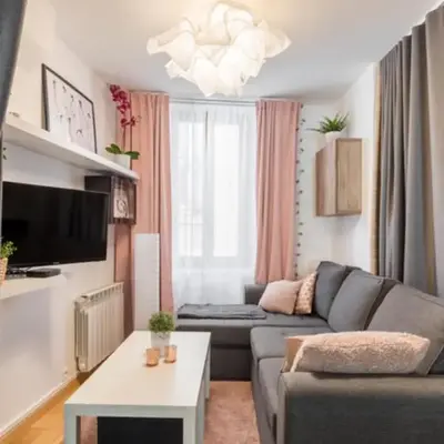 Charming two-bedroom duplex Saxe Gambetta