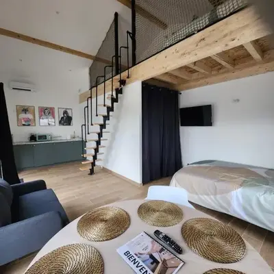 THE BEDROOM - proche aeroport Lyon