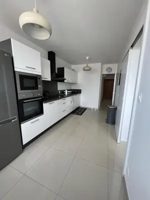 Cuisine ou kitchenette dans l'établissement Super 4 Pièces refait à neuf