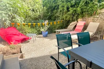 Plan de l'établissement Le Garden City - Bel appartement avec jardin privé
