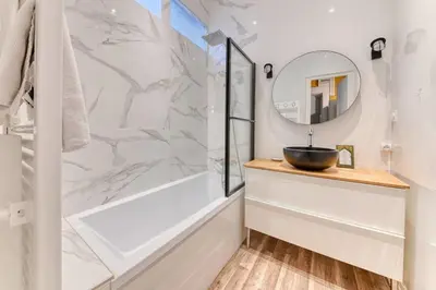 Salle de bains dans l'établissement Le Garden City - Bel appartement avec jardin privé