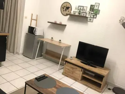 Télévision ou salle de divertissement dans l'établissement « Le petit Bastille»Proche Lyon centre