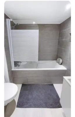 Salle de bains dans l'établissement Les Garennes