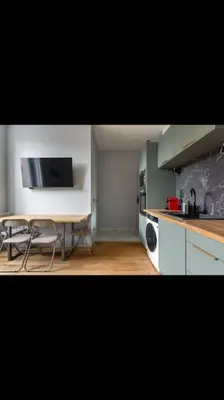 Cuisine ou kitchenette dans l'établissement Appartement totalement rénové 4 couchage proche Lyon