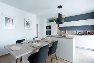 Cuisine ou kitchenette dans l'établissement Le cinquième ciel - 75m2 avec garage privé