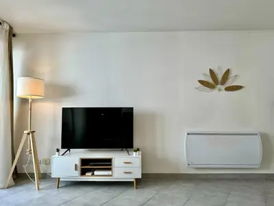 Télévision ou salle de divertissement dans l'établissement Suite Mendoza - Appartement 4 personnes - Check in h24 & Wifi