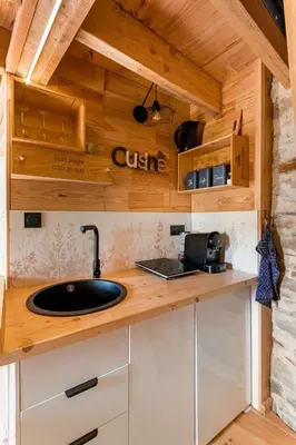 Cuisine ou kitchenette dans l'établissement Le Four' Nid