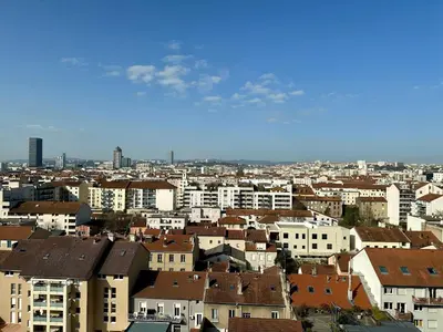 Vue générale sur Villeurbanne ou vue de la ville depuis l'appartement