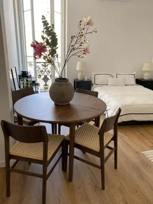 Un ou plusieurs lits dans un hébergement de l'établissement Collection Terreaux - No 3 Vue sur la place w AC