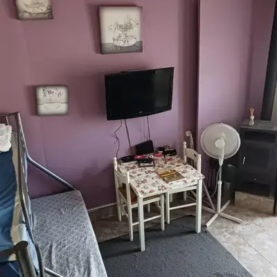 Studio indépendant avec terrasse