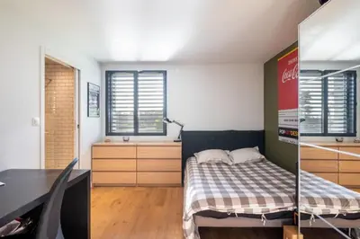 Un ou plusieurs lits dans un hébergement de l'établissement Les Muriers - Stunning wooden modern house