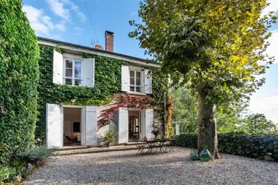 Jardin de l'établissement The jewel an exceptional house in the middle of greenery