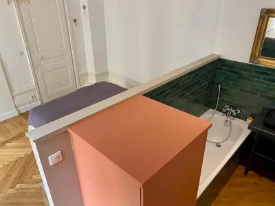 Cuisine ou kitchenette dans l'établissement Appartement de caractère 6 pers - hyper centre de Lyon