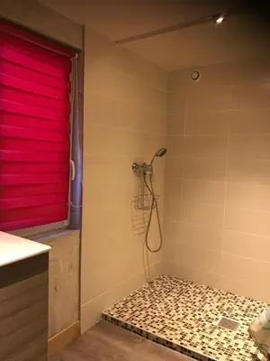 Salle de bains dans l'établissement Studio Moovy Proche Stade Groupama, LCLD ARENA , Eurexpo Lyon