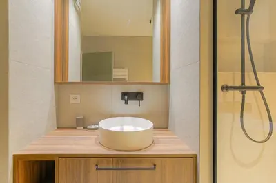 Salle de bains dans l'établissement Luxe et Design avec parking gratuit
