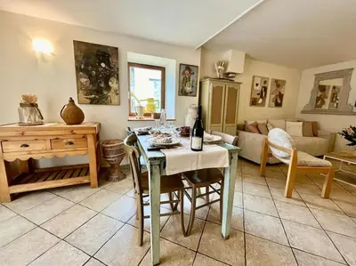 Coin salon dans l'établissement Bienvenue au Clos d Albertine
