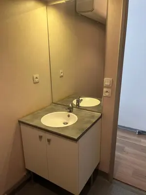 Salle de bains dans l'établissement Studio et box 2 arrêts tram Partdieu, 4 du Groupama Stadium avec le tramway T3