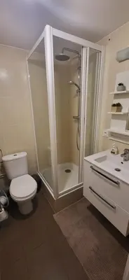 Salle de bains dans l'établissement Escapade relaxante Jonage