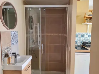 Salle de bains dans l'établissement Le Gallieni