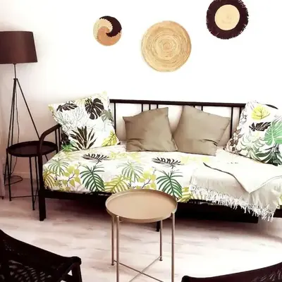 Studio coquet avec vue