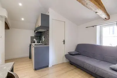 Cuisine ou kitchenette dans l'établissement Le Francfort - Les appartements de l'olivier