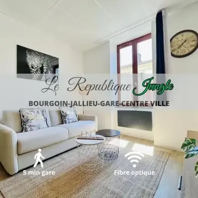 Le République 2
