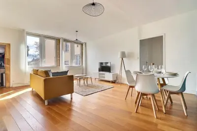 Coin salon dans l'établissement Le St Georges - Charming & Spacious flat - Lyon 5th