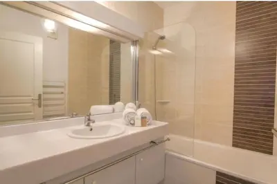 Salle de bains dans l'établissement T2 calme avec parking entre Perrache et Confluence