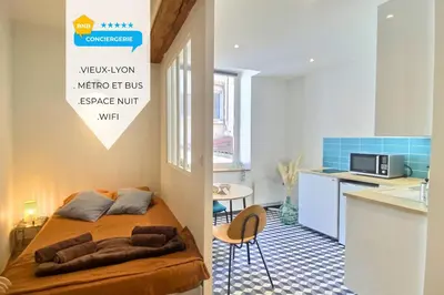 Cuisine ou kitchenette dans l'établissement Le Saint-Georges, BNBConciergerie
